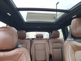 Used 2020 Lincoln Aviator Reserve w/ Equipment Group 202A image 2