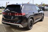 New 2025 Volkswagen Atlas Peak Edition SE image 4