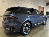 Used 2024 Lincoln Nautilus Reserve image 4