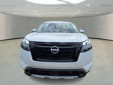 New 2025 Nissan Pathfinder SL image 2