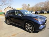 Used 2022 Toyota Highlander XLE image 4