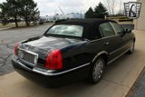 Used 2006 Lincoln Town Car Designer Series image 3