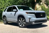 Used 2025 Honda Pilot Elite image 3
