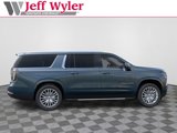 New 2025 Chevrolet Suburban LT image 5