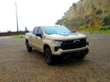 Used 2022 Chevrolet Silverado 1500 LT Trail Boss w/ Convenience Package II image 2