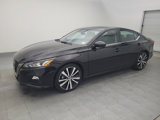 Used 2022 Nissan Altima 2.5 SR image 2