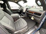 New 2025 GMC Yukon XL Denali w/ Denali Reserve Package image 4