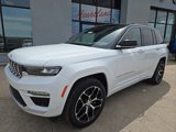 New 2025 Jeep Grand Cherokee Summit image 2