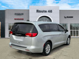 Used 2023 Chrysler Voyager LX image 5