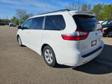 Used 2019 Toyota Sienna LE image 3