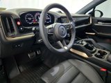 Certified 2025 Porsche Cayenne Turbo image 4