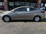 Used 2016 Hyundai Elantra SE image 2
