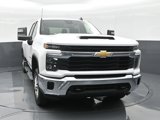 Used 2024 Chevrolet Silverado 2500 LT image 3