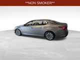 Used 2024 Nissan Altima 2.5 SV image 4