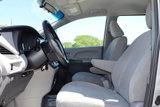 Used 2017 Toyota Sienna L image 5