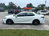 Used 2023 Toyota Camry SE image 3