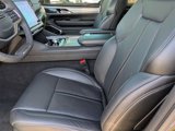 Used 2024 Jeep Wagoneer L Series II w/ Convenience Group I image 5