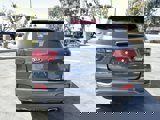 Used 2020 Kia Sorento LX image 5