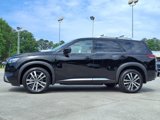 New 2025 Nissan Pathfinder Platinum image 4