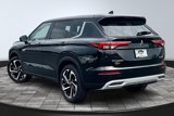 New 2025 Mitsubishi Outlander SE image 3