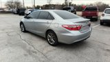 Used 2016 Toyota Camry SE image 3