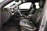 Certified 2025 Porsche Cayenne image 5