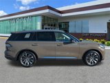 New 2025 Lincoln Aviator Reserve w/ Luxury Package image 3