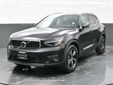 Certified 2025 Volvo XC40 B5 Core image 2