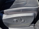 Used 2023 Chrysler Pacifica Limited image 6