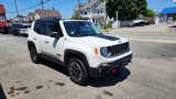 Used 2016 Jeep Renegade Trailhawk w/ Premium Trailhawk Package image 2