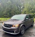 Used 2015 Dodge Grand Caravan SXT image 2