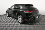 Used 2025 Porsche Macan image 3