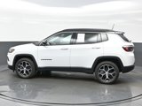 Used 2024 Jeep Compass Limited image 3