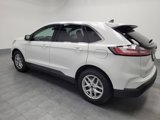 Used 2024 Ford Edge SEL image 3