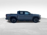 New 2025 Nissan Frontier PRO-4X w/ Pro Convenience Package image 5