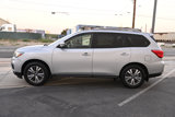 Used 2018 Nissan Pathfinder SV image 3