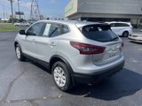 Used 2020 Nissan Rogue Sport S image 3