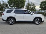 New 2025 Honda Pilot Touring image 3