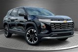 Used 2025 Chevrolet Equinox LT image 3
