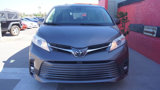 Used 2018 Toyota Sienna XLE image 5