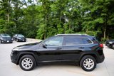 Used 2017 Jeep Cherokee Latitude w/ True North Edition image 4