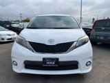 Used 2014 Toyota Sienna SE image 2