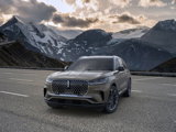New 2025 Lincoln Aviator Reserve w/ Luxury Package image 2