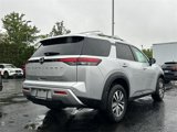 New 2025 Nissan Pathfinder SL image 2