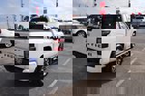 Used 2024 Nissan Frontier SL image 5