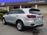 Certified 2019 Kia Sorento L image 4