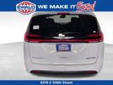 New 2025 Chrysler Pacifica Select w/ Uconnect Theater Family Group image 4