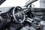 Used 2025 Porsche Macan image 4
