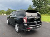 Used 2023 Chevrolet Suburban High Country image 5