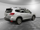 Used 2023 Subaru Forester Premium image 5